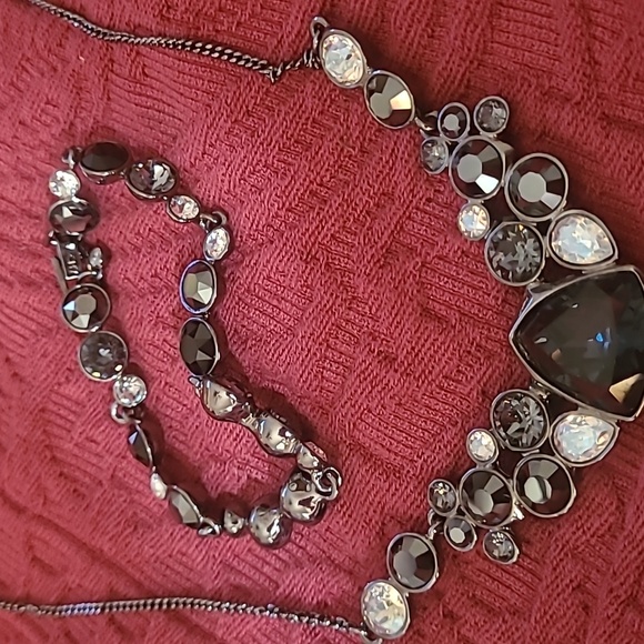 Givenchy necklace and bracelet - Picture 2 of 6